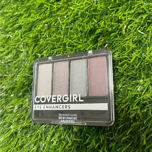 COVERGIRL Gray and Cream Eyeshadow Palette Versatile Makeup